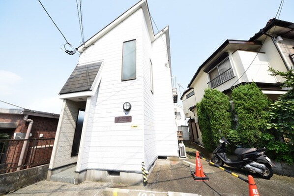 ルーブル子安の物件外観写真